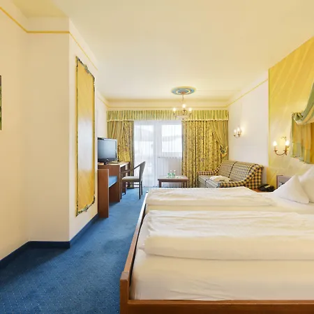 Mountains Отель Зеефельд в Тироле