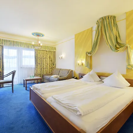 Otel Mountains 4*
