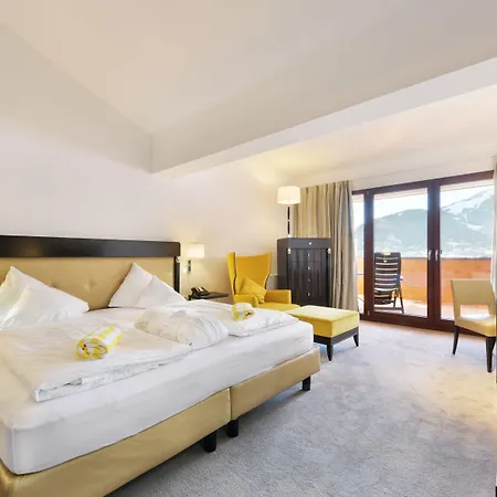 Отель Mountains