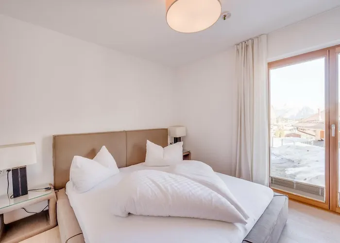 Mountains Отель Зеефельд в Тироле