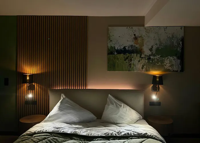 Mountains فندق 4*