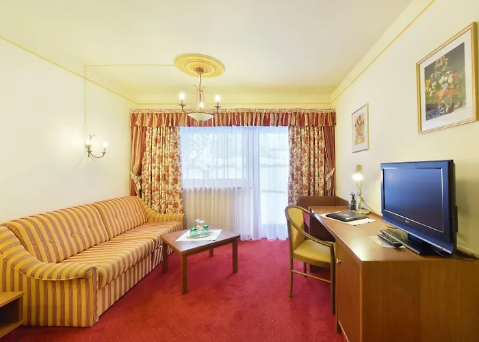 Mountains Отель Зеефельд в Тироле