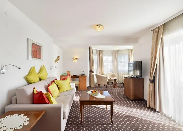 Mountains Отель Зеефельд в Тироле