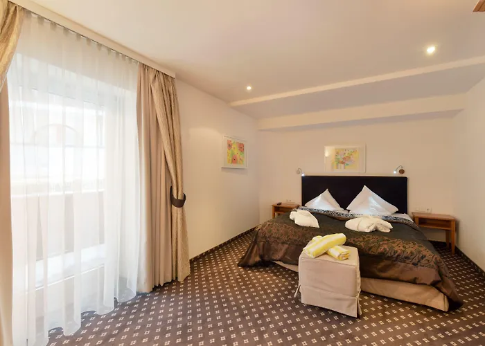 Отель Mountains Зеефельд в Тироле