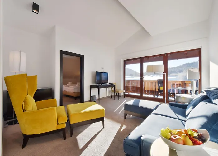 Отель Mountains