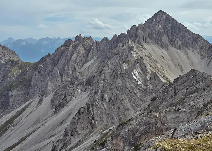 Mountains Отель