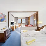 Mountains ホテル 4*